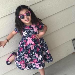 Meet your Posher, Pinkeo